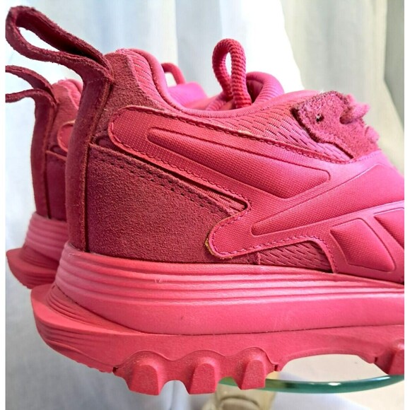 Reebok X Cardi B V2 Womens Fashion Shoes Sneakers Size 6 Hot Pink Fusion GW8876 - Picture 8 of 14